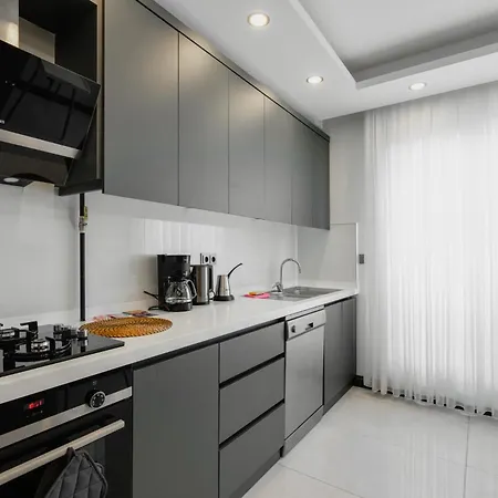 Duplex W Balcony Terrace 5 Min To * アンタルヤ